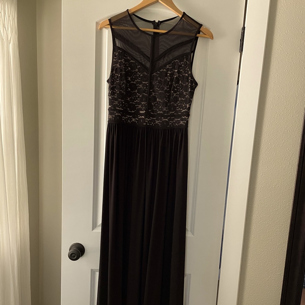 New long dress worn once size 12